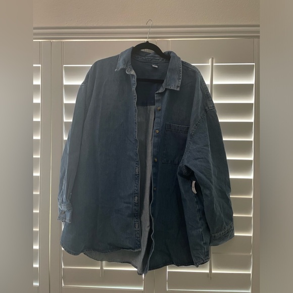 Old navy boyfriend button-down jean tunic - Picture 2 of 4